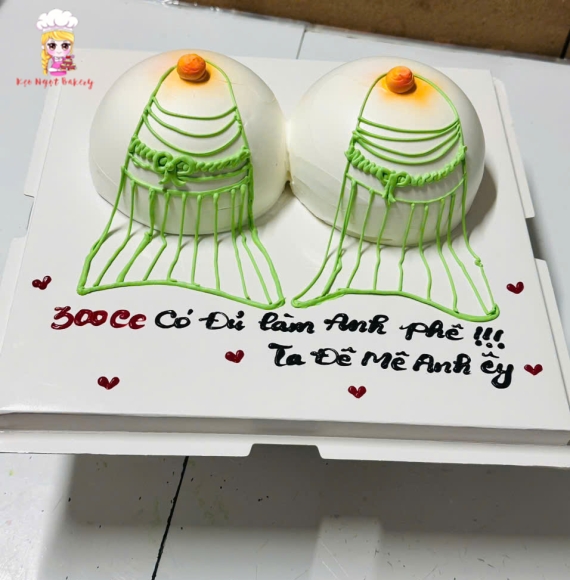 Bánh kem bikini sexy