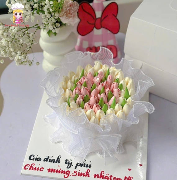 Bánh kem bắt hoa dành tặng mẹ