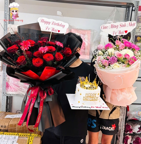 Sét Hoa và Bánh kem thổi kim tuyến hot 2025