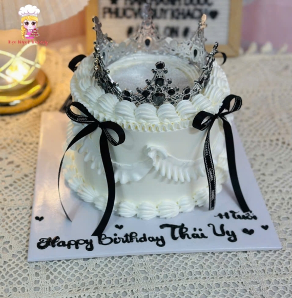 Bánh kem thôi kim tuyến dành cho hot girl