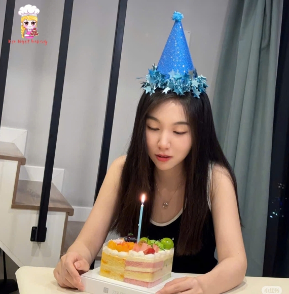 Nón sinh nhật mẫu mới