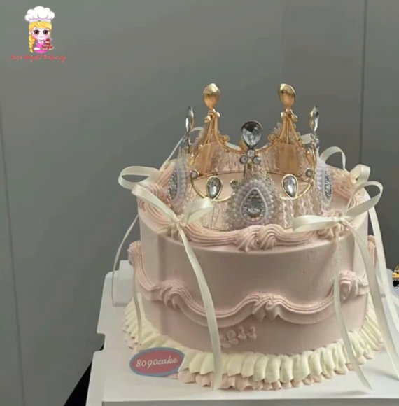 Bánh kem thổi kim tuyến