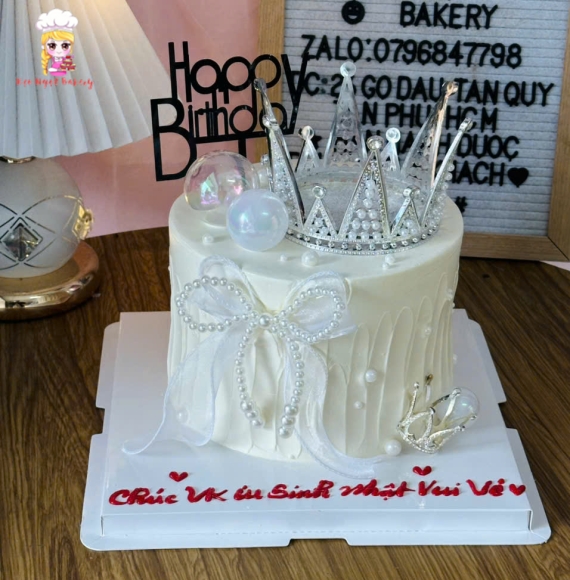 Bánh Kem thổi kim tuyến hot tại Kẹo Ngọt