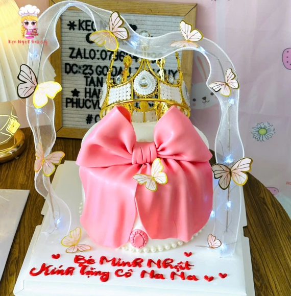 Bánh kem Nơ Luxury khách hàng nhà Kẹo Ngọt