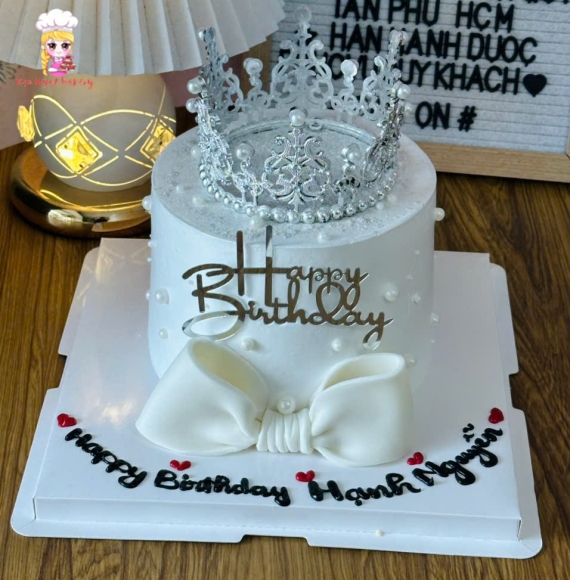 Bánh kem siêu phẩm nhà kẹo ngọt thổi kim tuyến