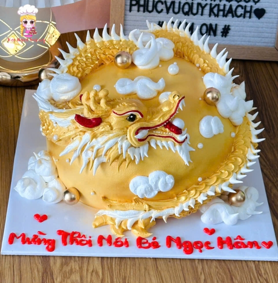 Bánh kem thôi nôi bé rồng