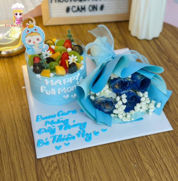 Sét bánh và hoa tươi tặng vợ yêu 20/10