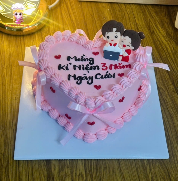 Bánh sinh nhật trái tim mừng kỉ niệm tình yêu