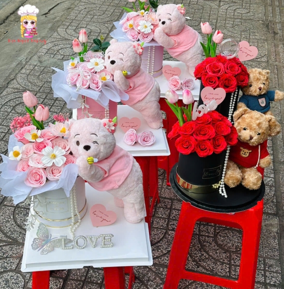 Gấu hoa xinh cho lễ 20/10