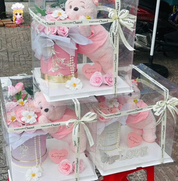 Hộp Gấu hoa xinh cho lễ 20/10 giao nhanh ở Gò Vấp