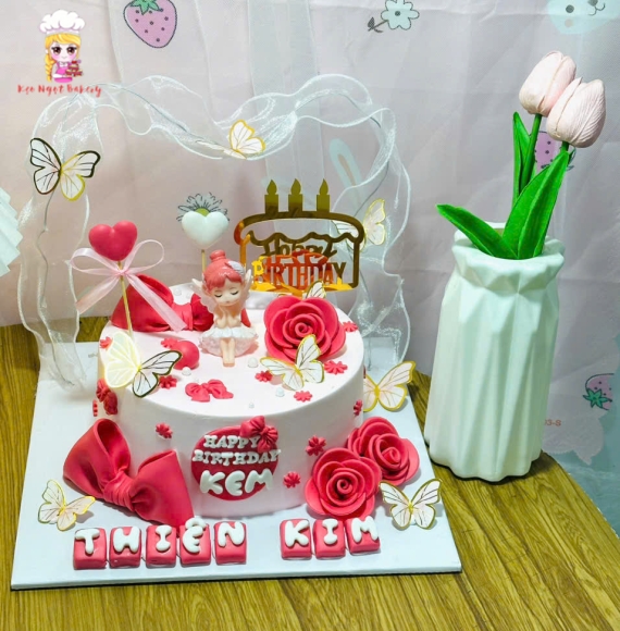 Bánh Kem dành cho bé gái tone hồng -Bánh Kem Ngon Tân Phú