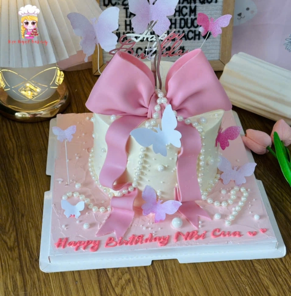 Bánh kem nơ tone hồng tặng người yêu