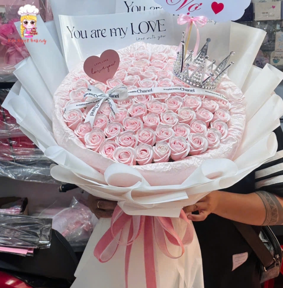 Bó hoa sáp xinh tặng vợ tone hồng