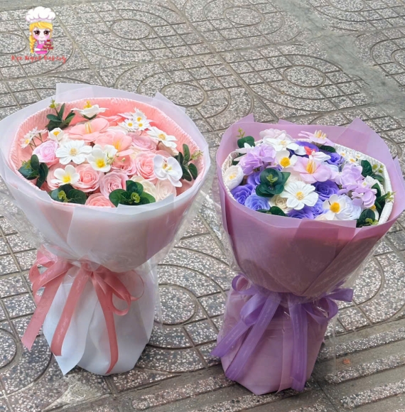 Bó hoa sáp mix nhiều màu tươi sáng