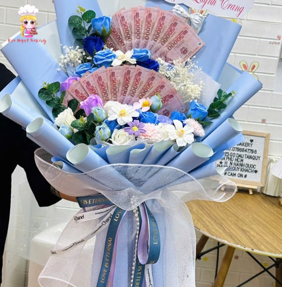 Hoa tiền tờ 50k xòe quạt 