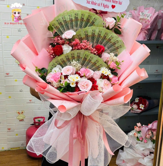 Hoa tiền dáng đứng sếp quạt tờ 100k