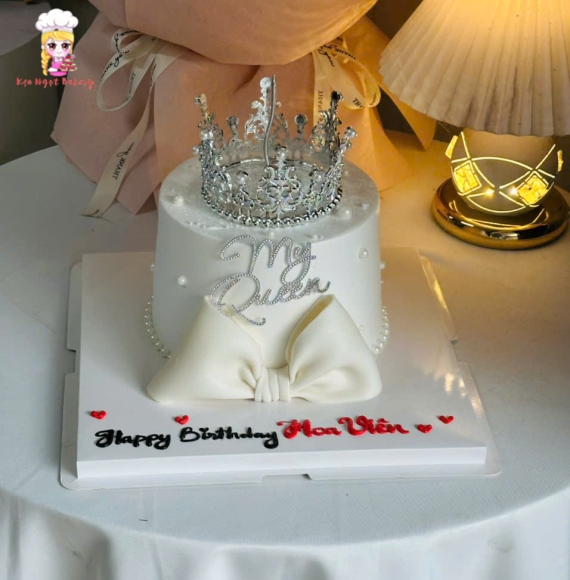 Bánh kem kim tuyến bling hot tại kẹo ngọt