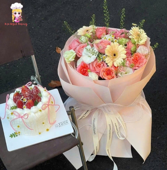 Combo hoa và bánh siêu hot 2025 tặng người yêu