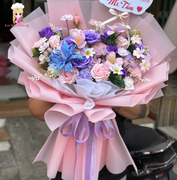 Mẫu hoa sáp thơm hot giao quận 2