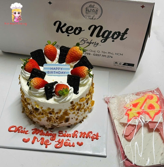 Bánh kem mừng sinh nhật mẹ yêu