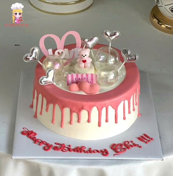 Bánh kem tone hồng xinh dành tặng chị