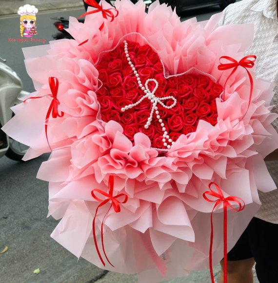 Mẫu bó hoa sáp trái tim tone đỏ cao cấp