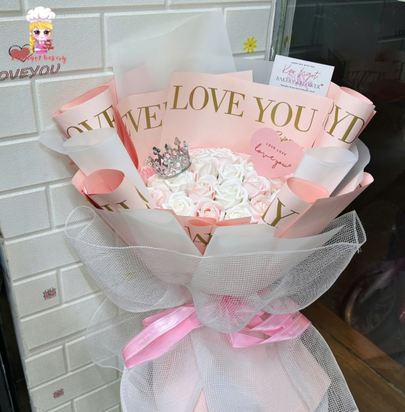 Mẫu bó hoa sáp tone hồng kem tại tân phú