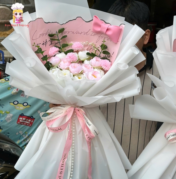 Mẫu bó hoa tone hồng giao ở tân phú