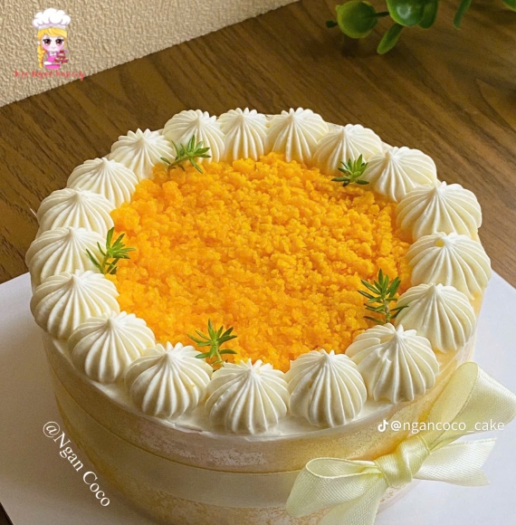 Bánh bông lan trứng muối tặng valentine