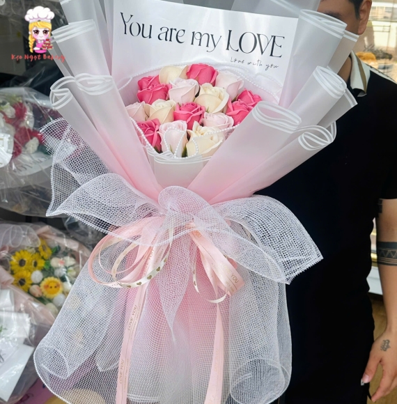 Mẫu bó hoa tone hồng giao ở quận 7