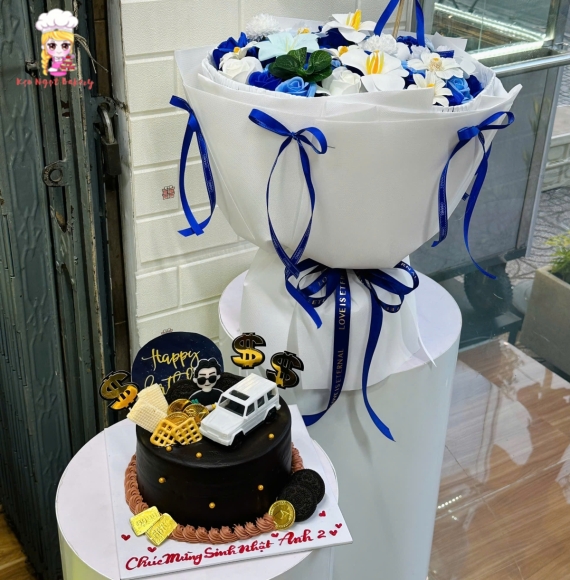 Combo hoa sáp và bánh kem tặng các bạn nam 