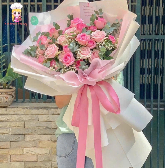 Bó hoa tươi tone hồng chúc mừng sinh nhật em yêu