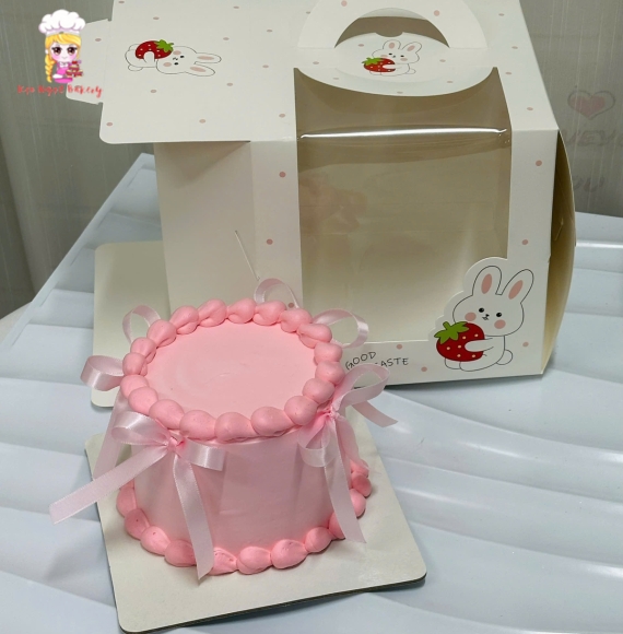 Bánh kem tone hồng tặng sinh nhật bạn nữ 