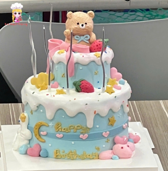 Bánh kem trang trí dễ thương tặng các bé gái 