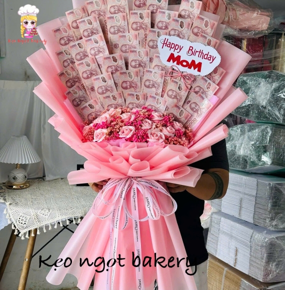 Bó hoa tiền 50k tone hồng 