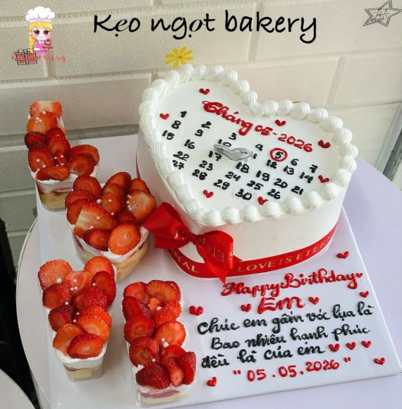Bánh kem hình trái tim tặng em yêu 