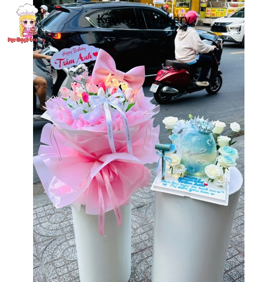 Combo hoa và bánh kem đập trứng tại Kẹo Ngọt 