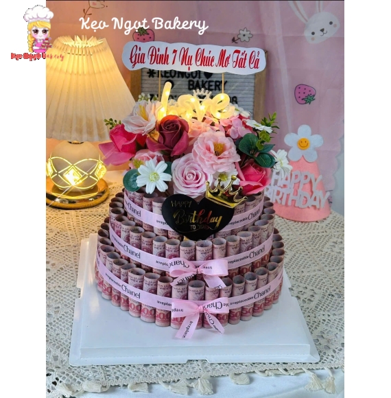 Bánh kem sinh nhật tiền 50k tặng bạn nữ 