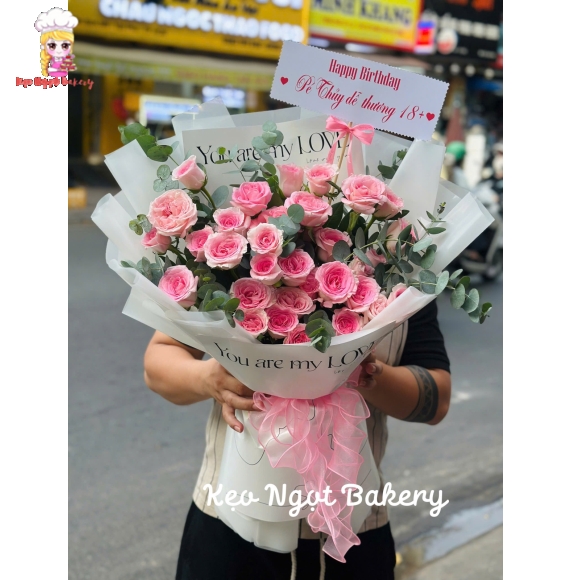 Bó hoa tone hồng tặng sinh nhật bé gái 