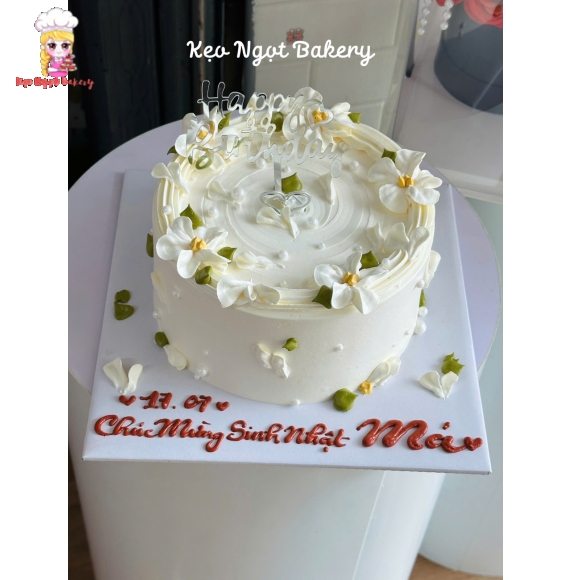 Bánh em tone trắng tặng má 