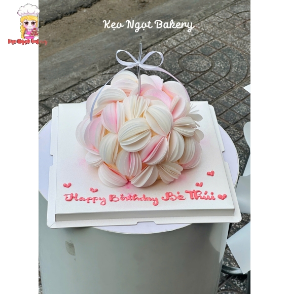 Bánh kem tone hồng trắng tặng sinh nhật Tại Kẹo Ngọt 