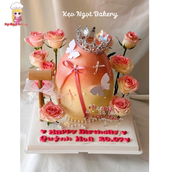 Bánh kem đập trứng tone hồng trắng kèm vương miệng 