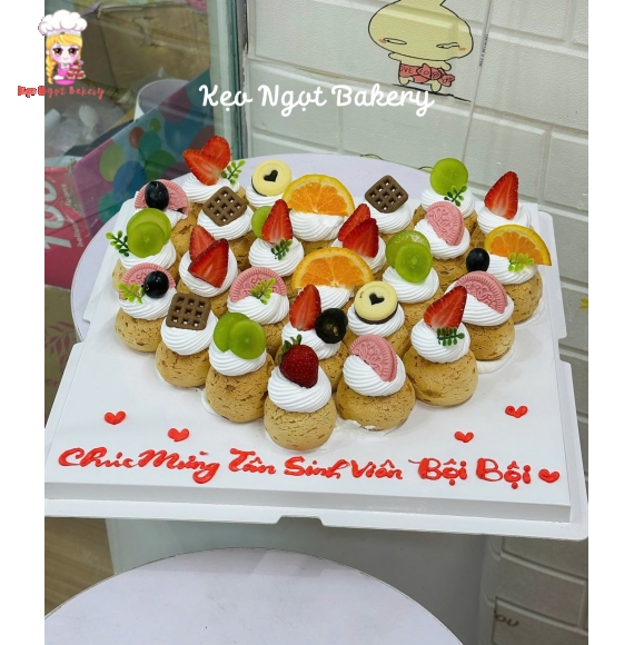 mẫu bánh su dai trang trái tim tặng tân sinh viên 