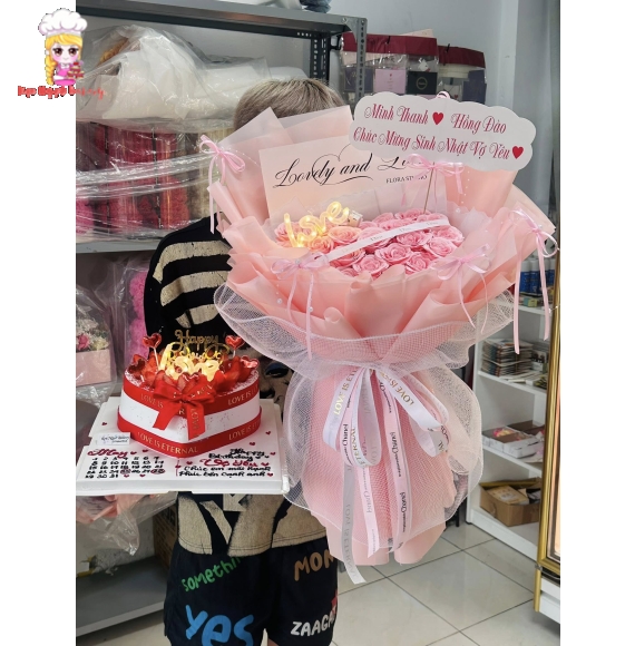 Combo hoa sáp và bánh tại tân phú