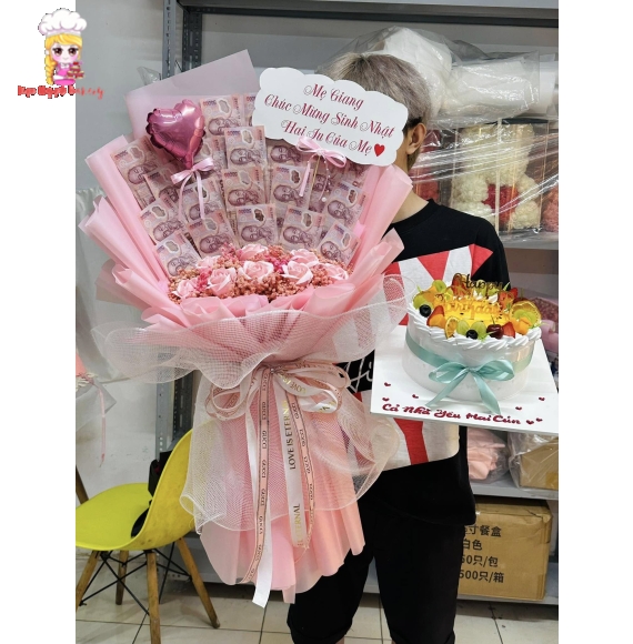 Hoa tiền tờ 50k và bánh kem