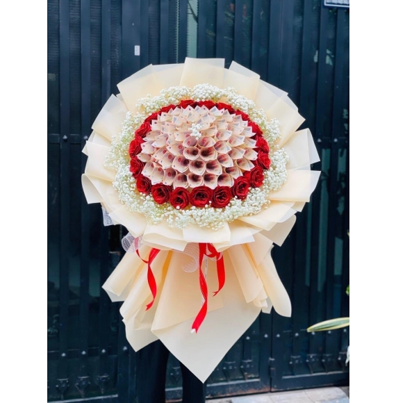 Bó hoa tiền tặng vợ 20/10