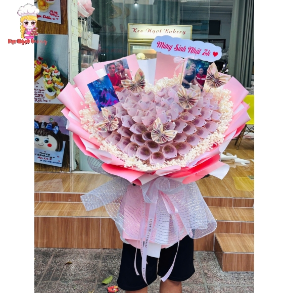 Bó hoa 50k dành tặng các cặp đôi 