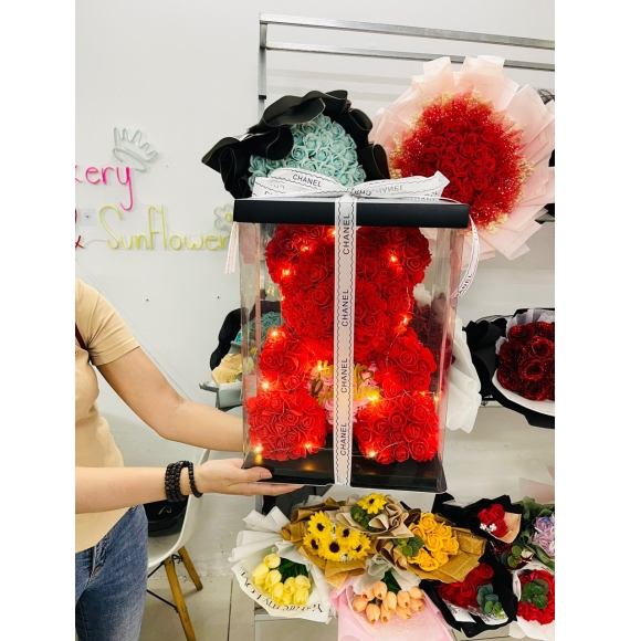 Gấu hoa Hồng hộp meca trong