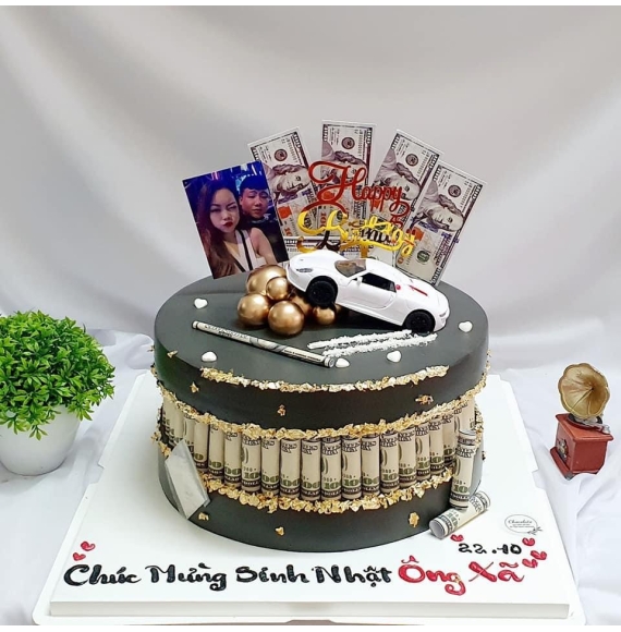Bánh kem tiền đô tặng ông xã