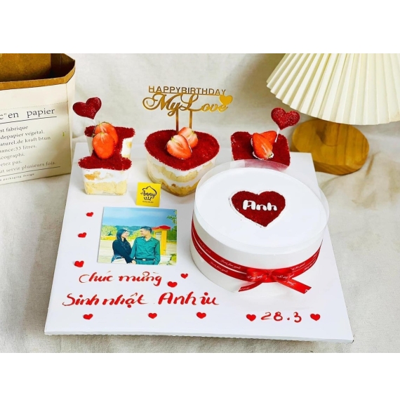 Mẫu bánh tròn tim đỏ kèm chữ I LOVE YOU